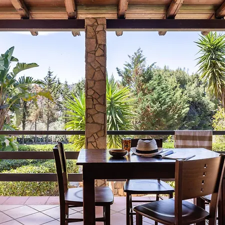 Cocos Vila Casteldaccia